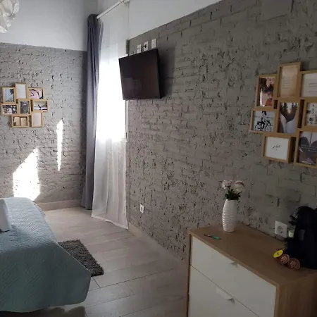 Cozy Valenza